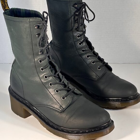Ladies size 9 Dr Martens combat boots - Picture 3 of 16